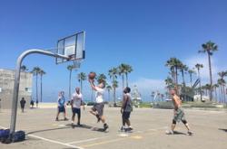 Rookie重返赛场，锐不可当首场状态出色，加拿大队观众沸腾！上演精彩一战